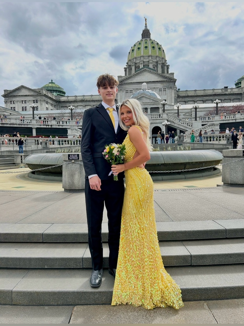 Sherri Hill Bright Yellow Sequin Gown Size 4 Plunging Neckline Open Back Formal